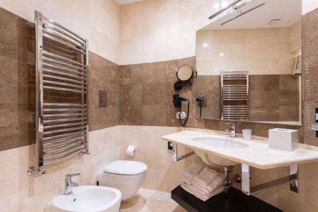 Casa Ilaria Aparthotel Napoli Bagian luar foto