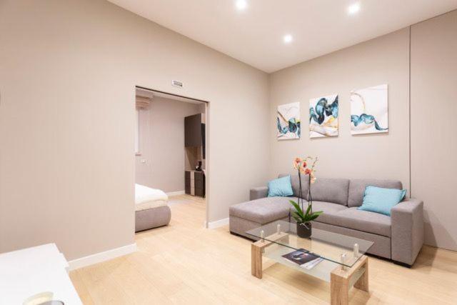 Casa Ilaria Aparthotel Napoli Bagian luar foto