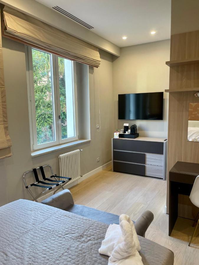 Casa Ilaria Aparthotel Napoli Bagian luar foto